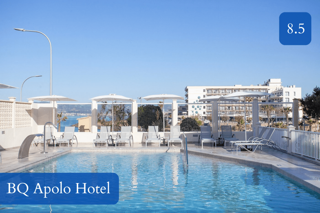 pool and sea-facing frontage near Can Pastilla beach