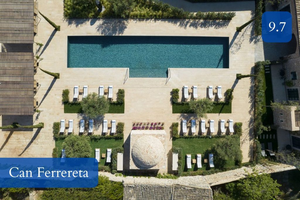 art-led courtyard, garden pool and spa