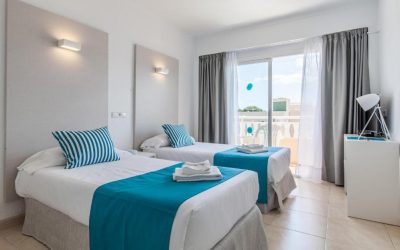 Bedroom at BLUESEA Don Jaime cheap Mallorca hotel