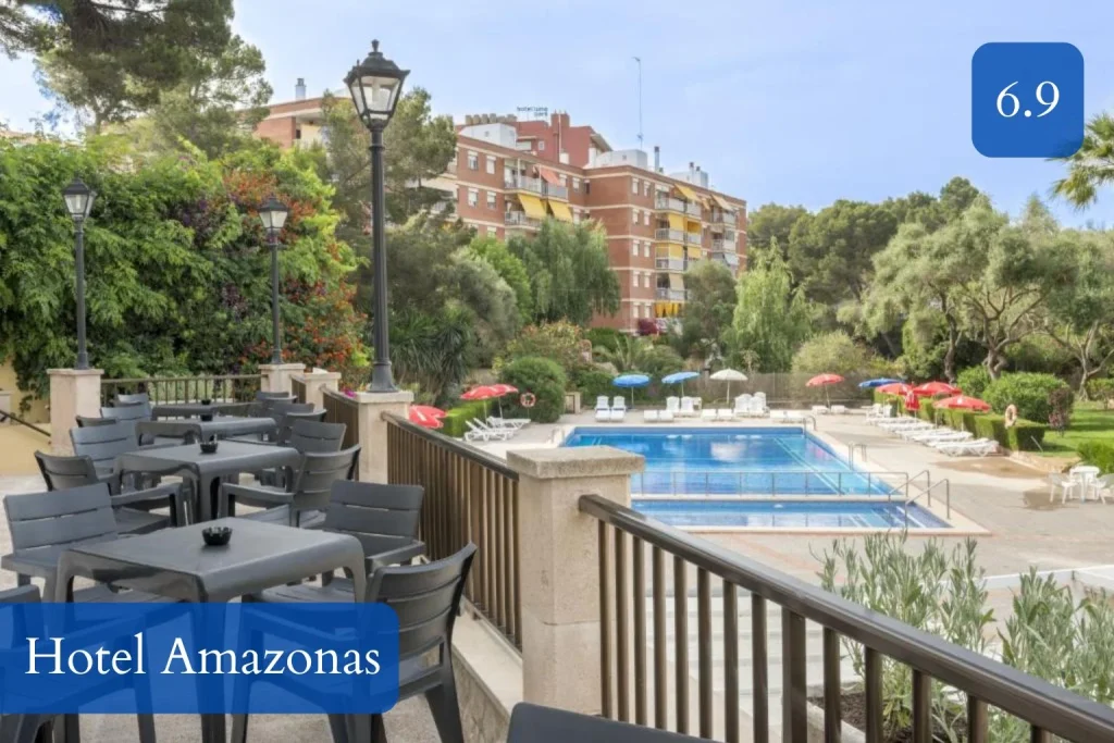 Pool and garden area at Hotel Amazonas in El Arenal, Mallorca.