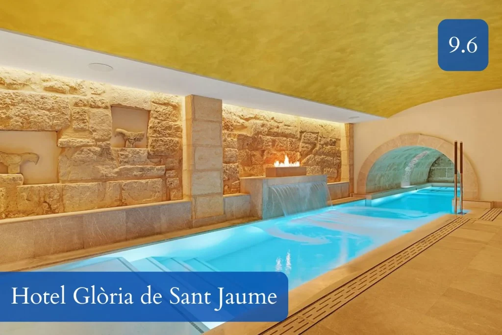 Indoor wellness spa with heated pool at Hotel Glòria de Sant Jaume in Palma, Mallorca