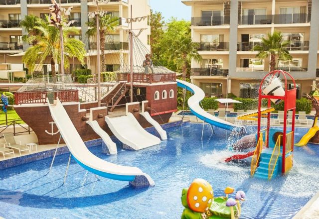 Zafiro Palace Alcudia Kids Club Swimming Pool
