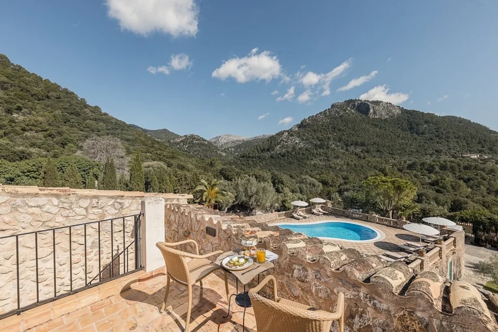 Mountain view pool at Finca Can Beneit in Binibona, Mallorca