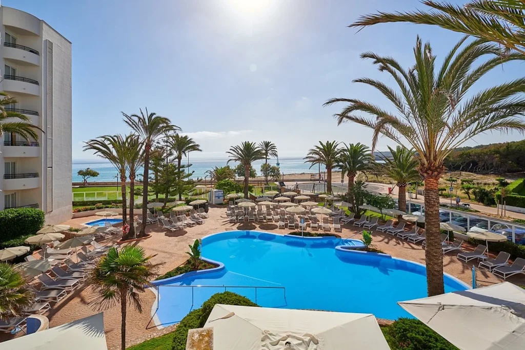 Outdoor pool at Hipotels Dunas Cala Millor in Cala Millor, Mallorca
