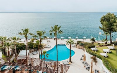 Oceanfront swimming pool overlooking the Mediterranean at Hotel de Mar Gran Meliá in Illetes, Majorca.