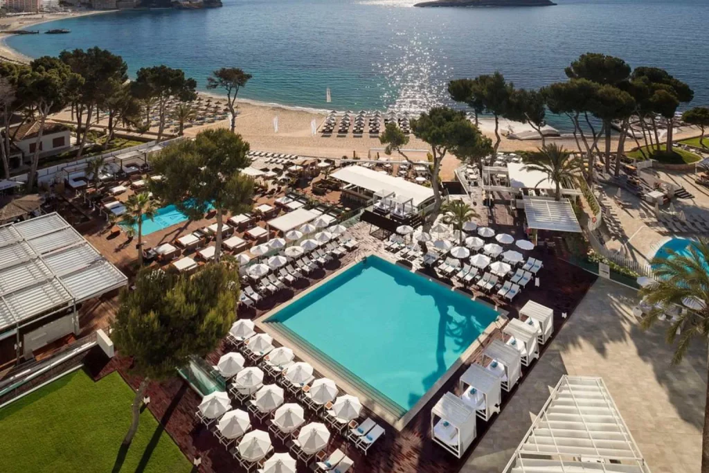Beachfront pool overlooking the Mediterranean at Meliá South Beach in Magaluf, Majorca.
